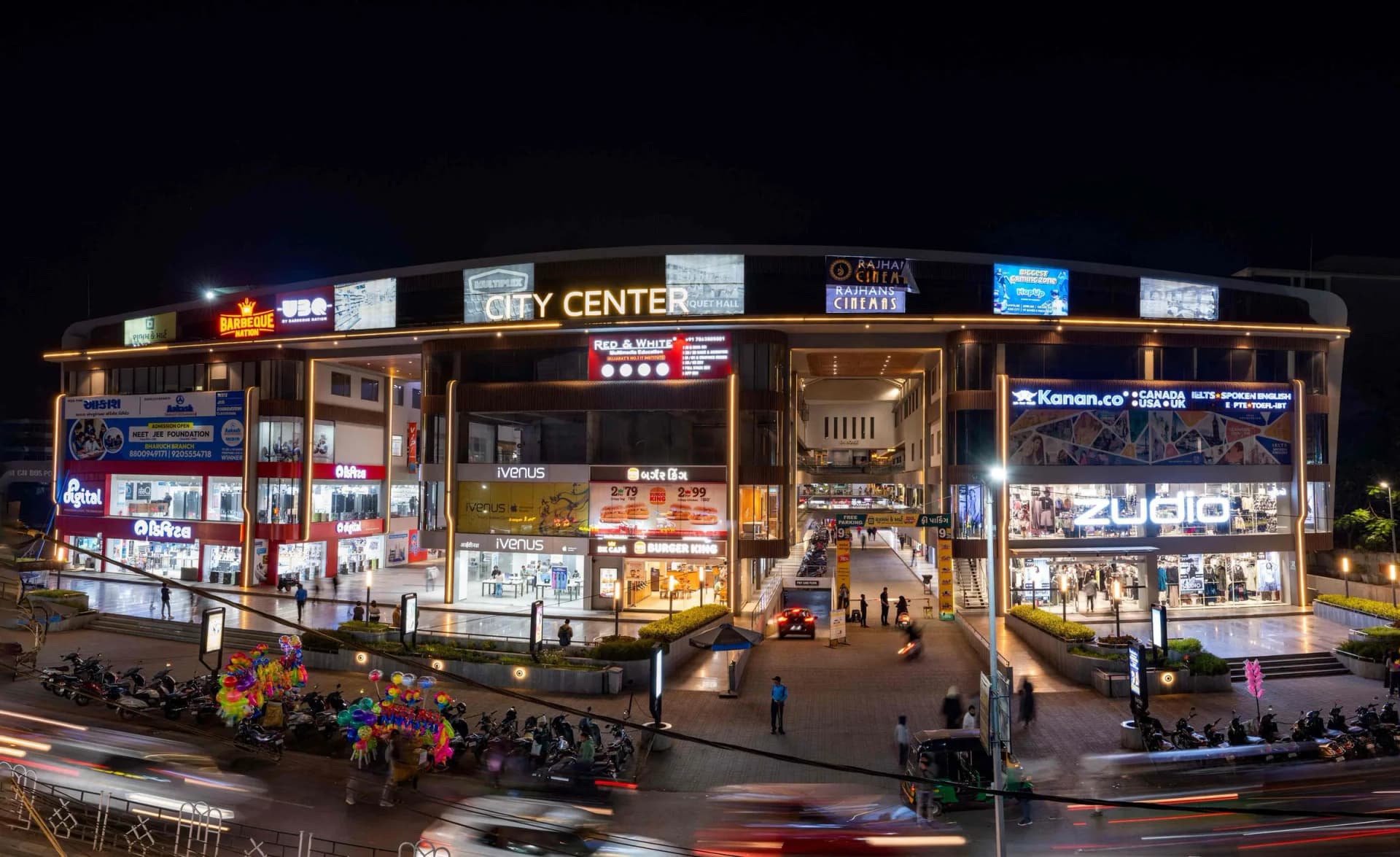 City Center Gallery 18